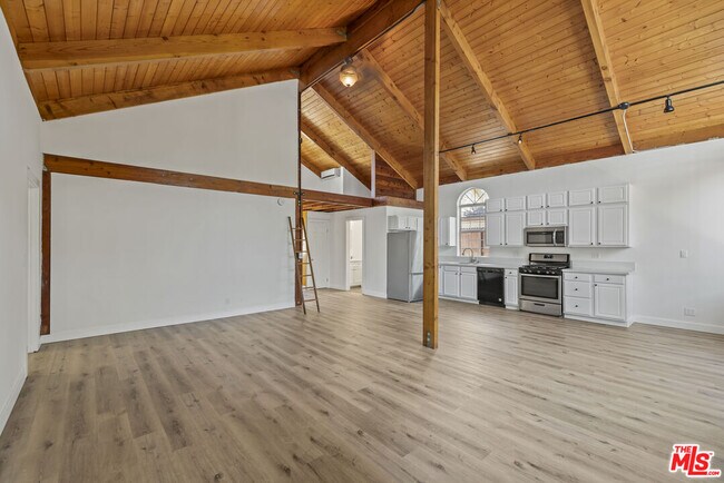 Foto del edificio - 11149 Hortense St