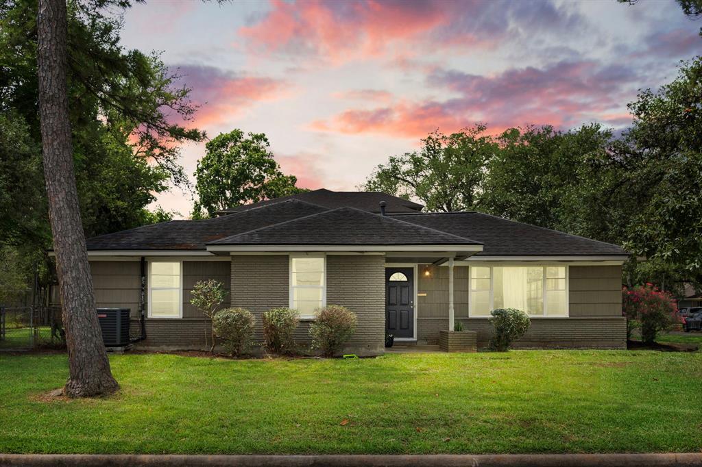 Foto principal - 8503 Hatton St