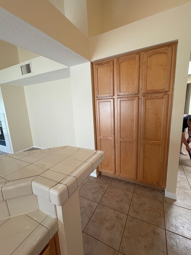 Foto del edificio - Beautiful Single-Story 3 Bedroom, 2 bath Home with Solar in Desirable East Highlands Ranch!