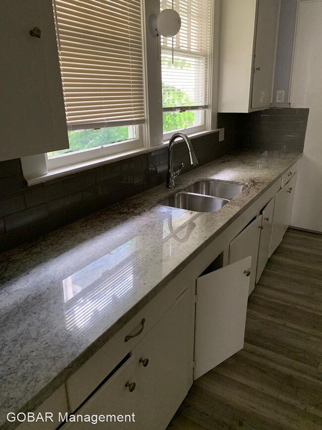 Foto del edificio - 3 br, 2 bath House - 1850 Broadway St
