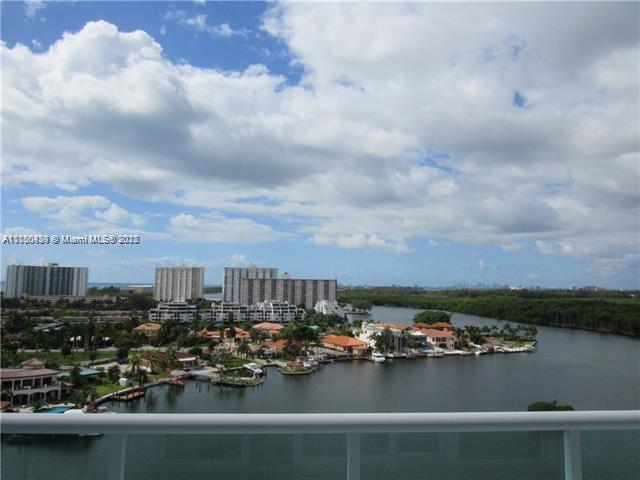 Foto del edificio - 400 Sunny Isles Blvd