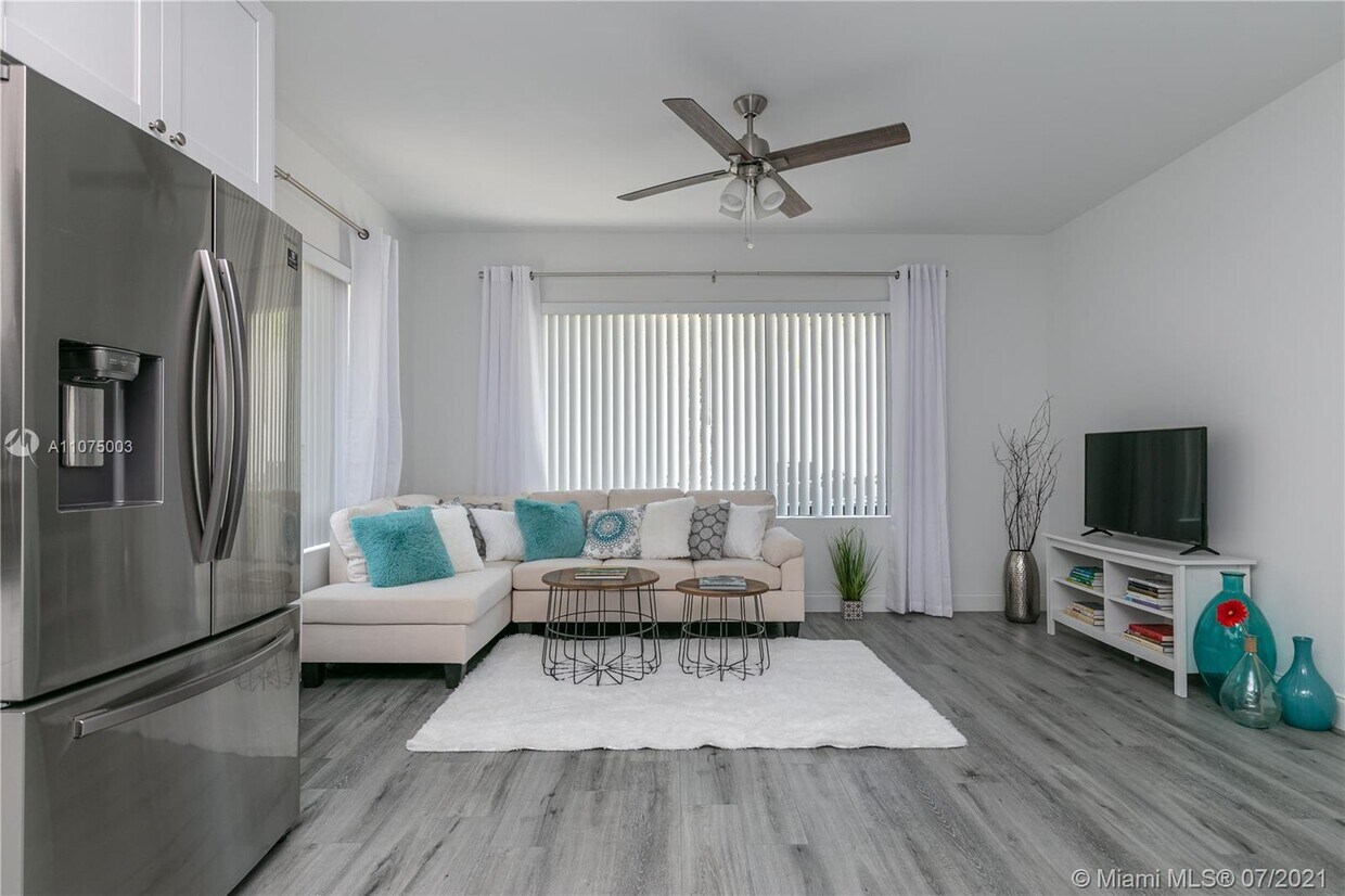 Foto principal - 167 NW 38th St