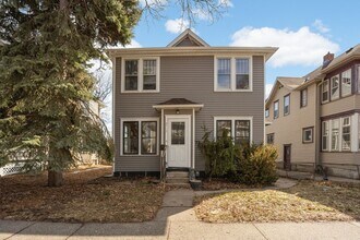 Building Photo - 2717 Aldrich Ave S