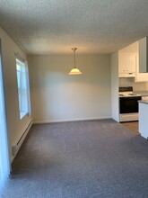 Skycrest Apartments photo'