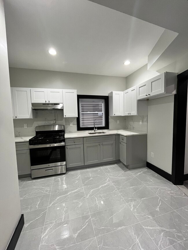 45 N 6th St Unit 2 - 43 N 6th St
