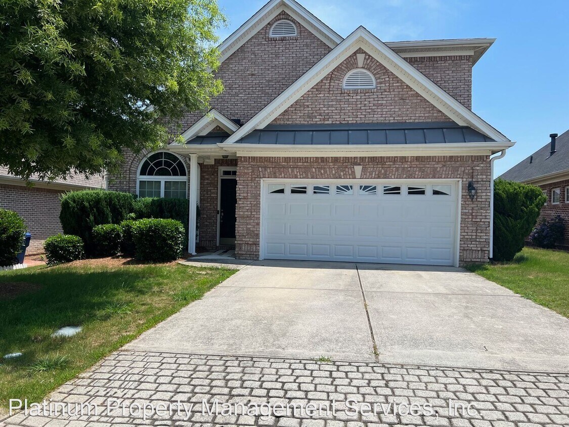 Primary Photo - 4 br, 3.5 bath House - 546 Town Square Way