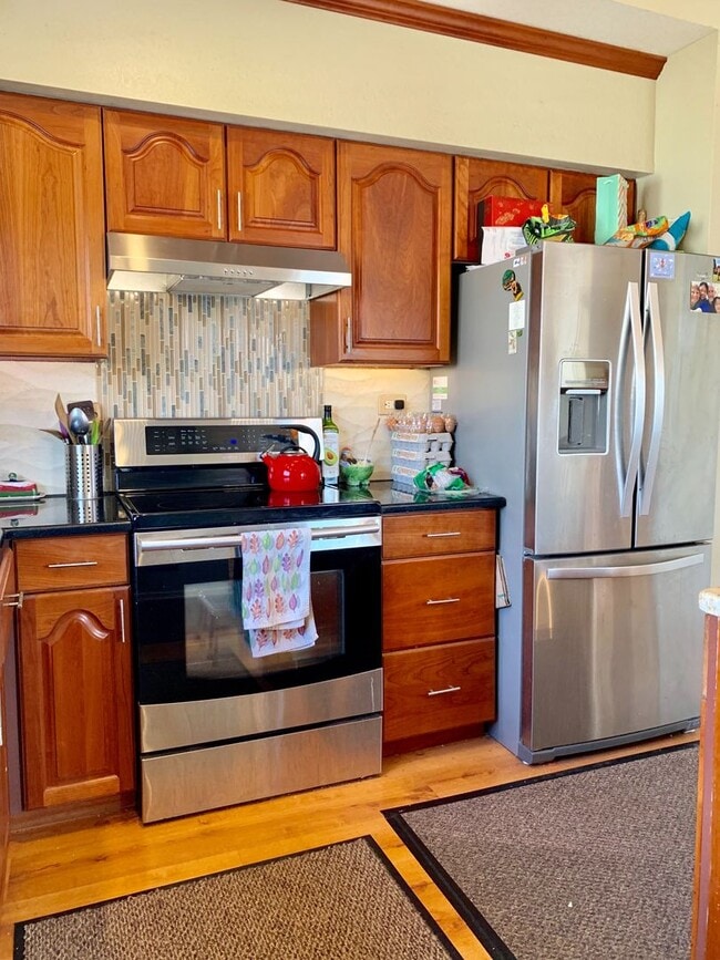 Building Photo - Spacious Rowhouse on Cul-de-sac in SW Longmont for Lease!