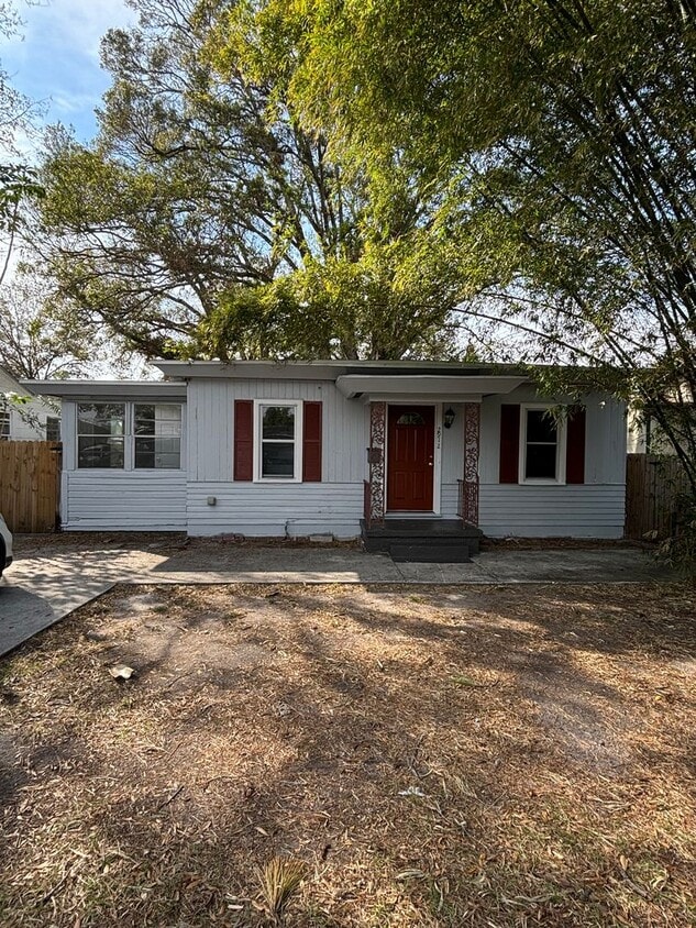 3 Bed 1 Bath North St. Petersburg - 3 Bed 1 Bath North St. Petersburg