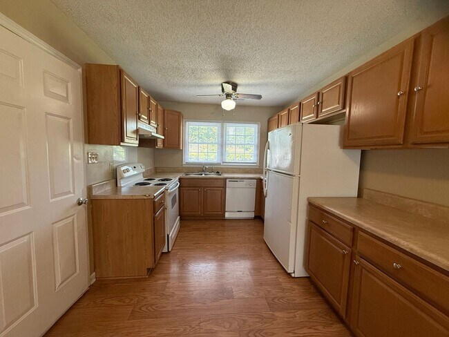 Foto del edificio - Nice 3 bedroom, 2 bath House