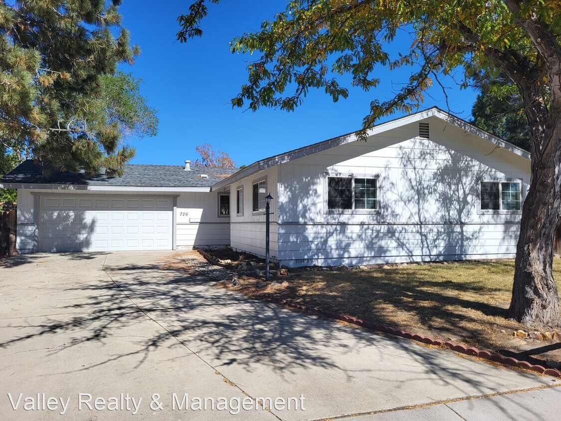 Foto principal - 3 br, 2 bath House - 726 Sonoma