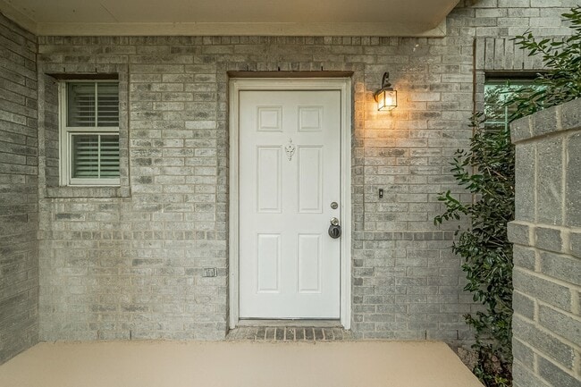 Building Photo - 2123 Gable Hollow Ln