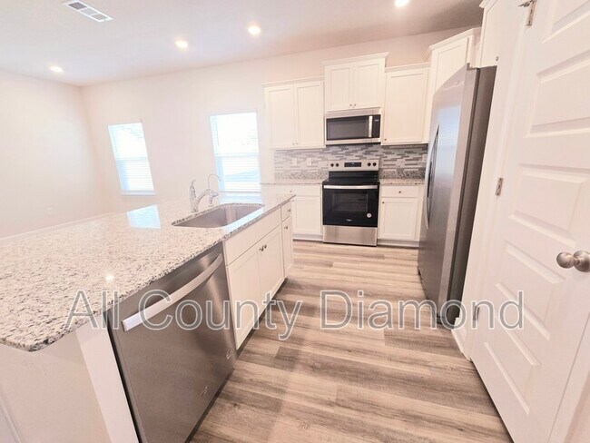 Building Photo - 241 Palmeras Marinas Ln