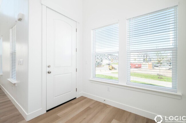 Foto del edificio - Brand New Row End Townhome in Lehi Utah!