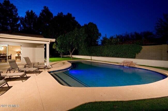 Foto del edificio - 6046 E Nisbet Rd