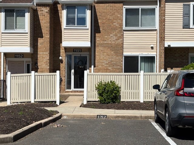 Foto del edificio - 1151 Golden Pond Ct