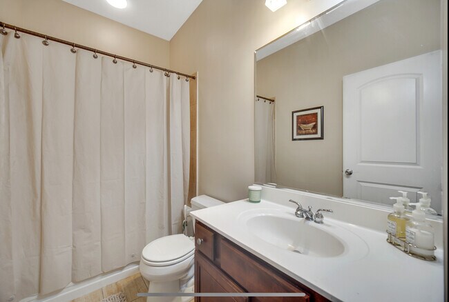 Foto del edificio - 6446 S Dorchester Ave