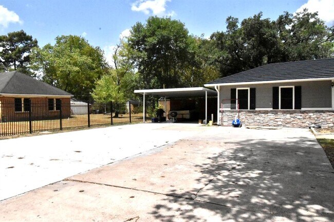 Foto del edificio - 7409 Cayton St