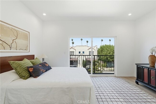 Photo - 1428 S Cloverdale Avenue Unit Townhome