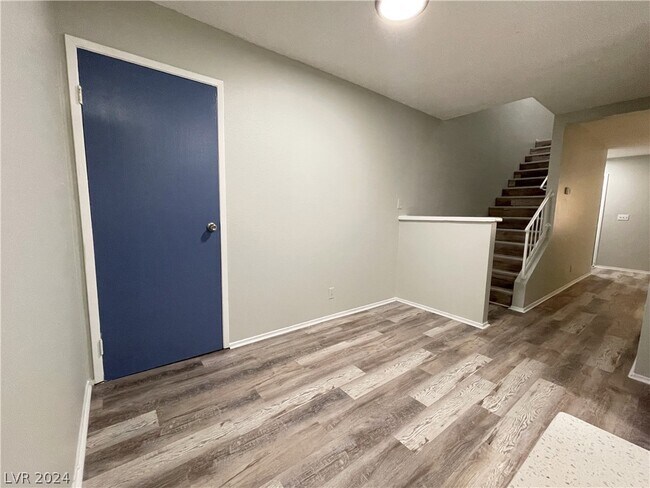 Building Photo - 1617 Cordoba Ln
