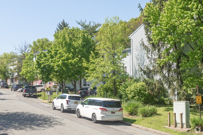 Foto del edificio - 406 Aspen Knolls Way