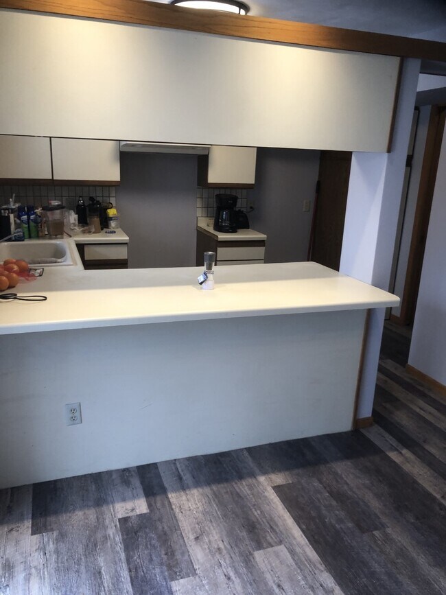 Foto del edificio - 7655 Farmington Way