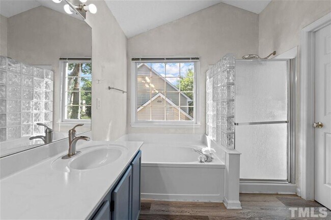 Building Photo - 5212 Blakeley Ln