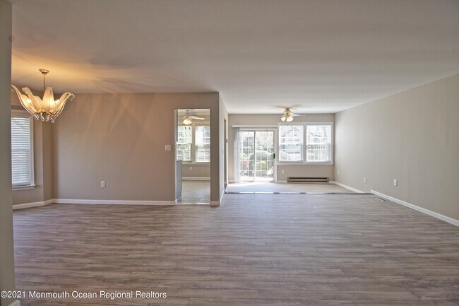 Building Photo - 2E James Madison Ct