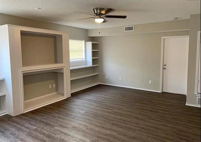 Building Photo - 826 Samuels Ave