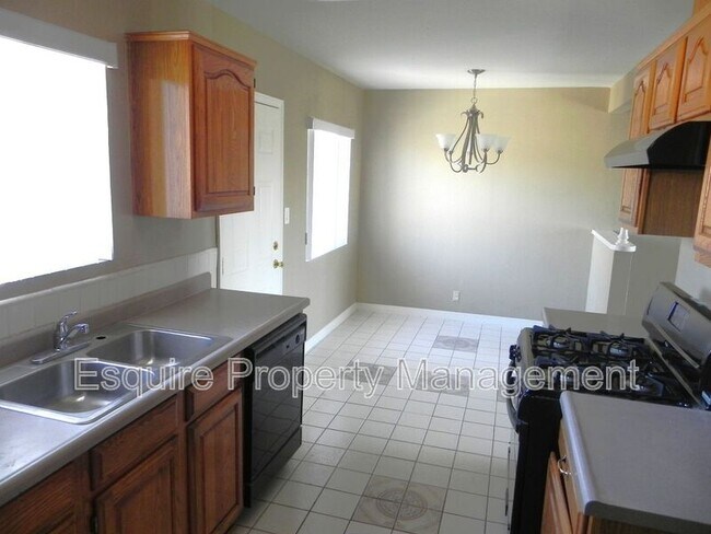Foto del edificio - 1832 S E St