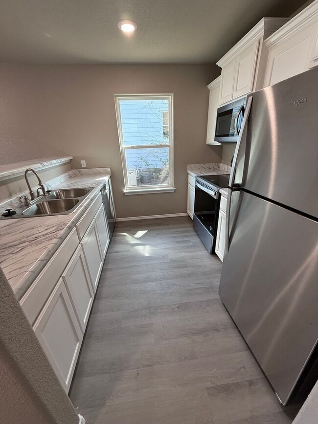 Building Photo - 1906 North St