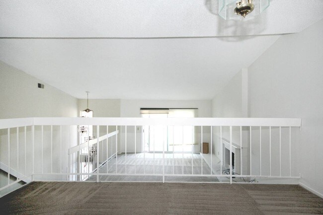 Foto del edificio - 3455 Avocado Hill Way