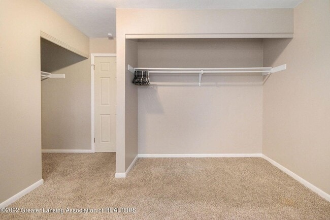 Photo - 858 E Greenlawn Ave Apartment