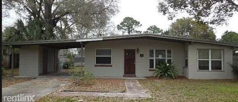 Building Photo - 151 E 7th St