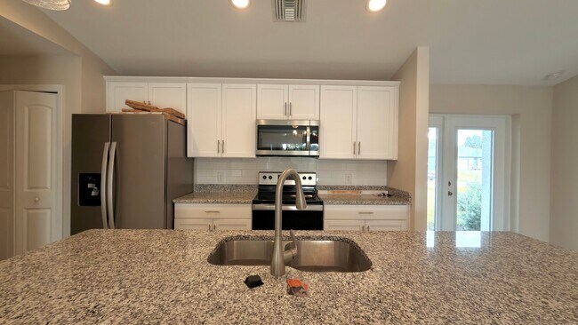 Foto del edificio - 2920 NW 4th Pl