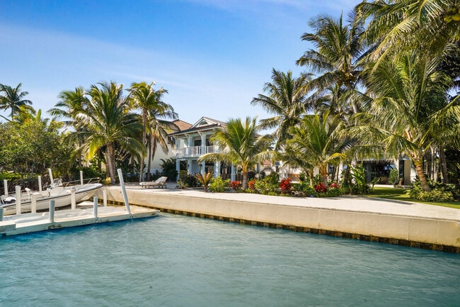 Foto del edificio - 19471 Harbor Rd S