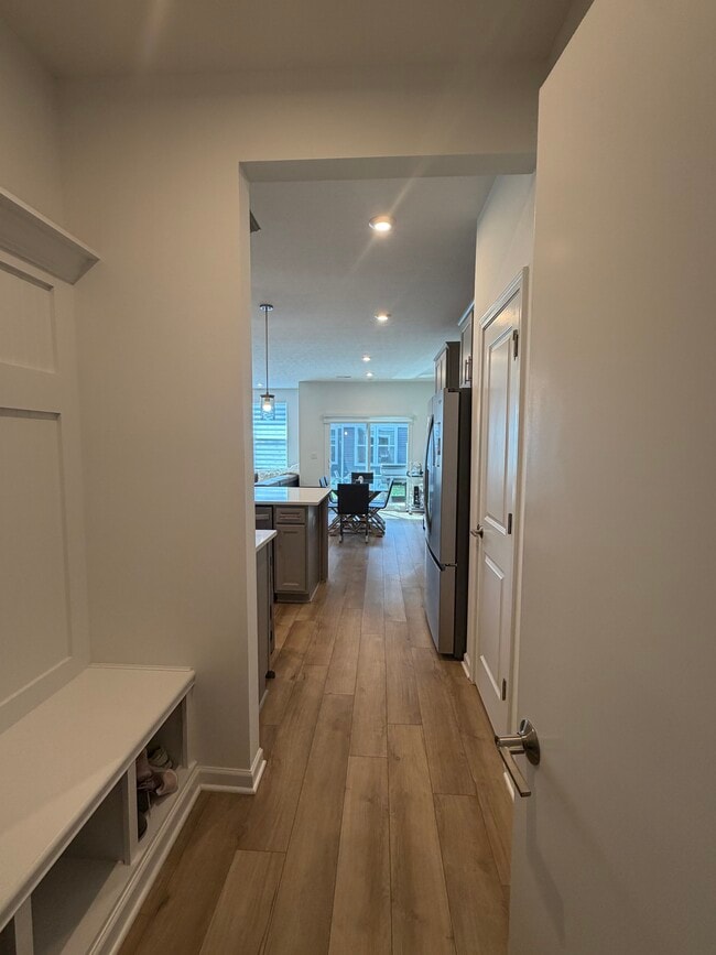 Building Photo - 3357 Abberley Dr