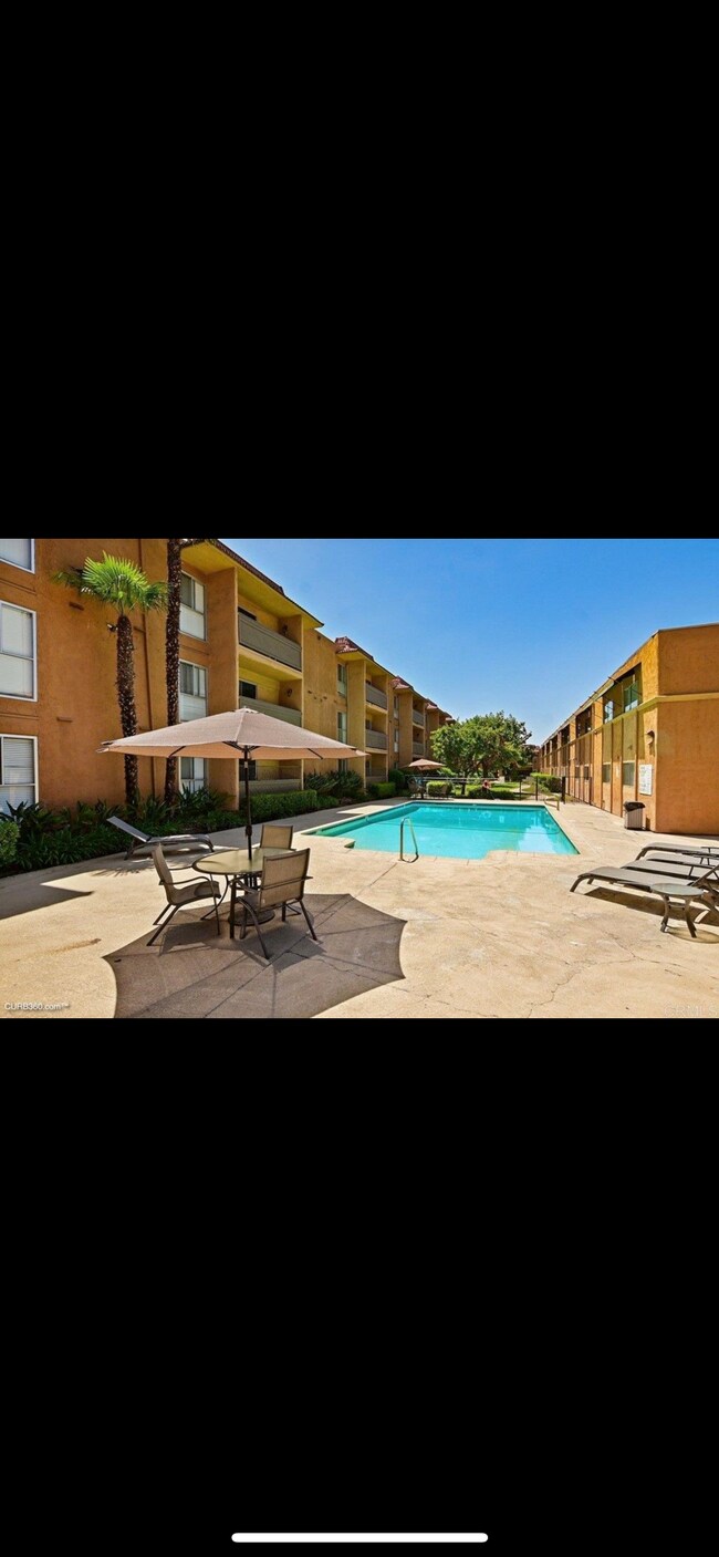 Building Photo - 6955 Alvarado Rd