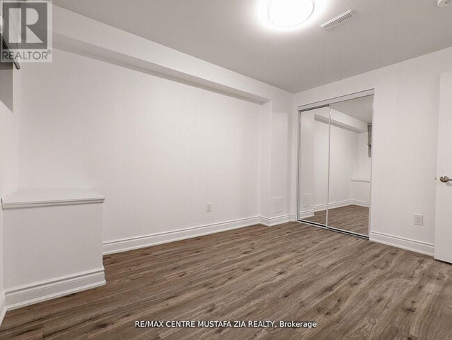 Building Photo - 359 Emmett Landing