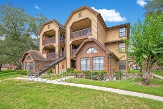 Building Photo - 305 Lakepointe Dr