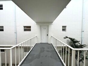 Building Photo - 4215 N University Dr