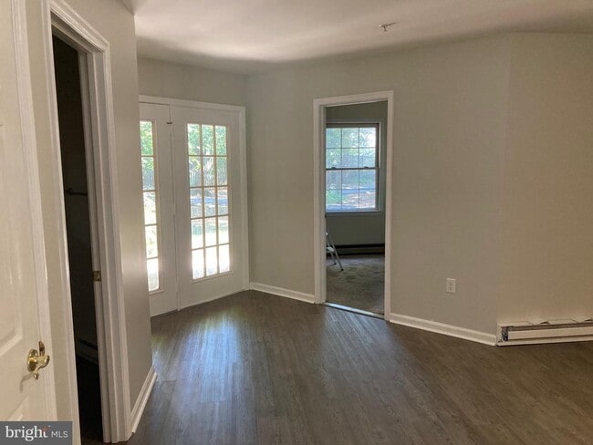 Foto del edificio - 1321 Lindsay Ln