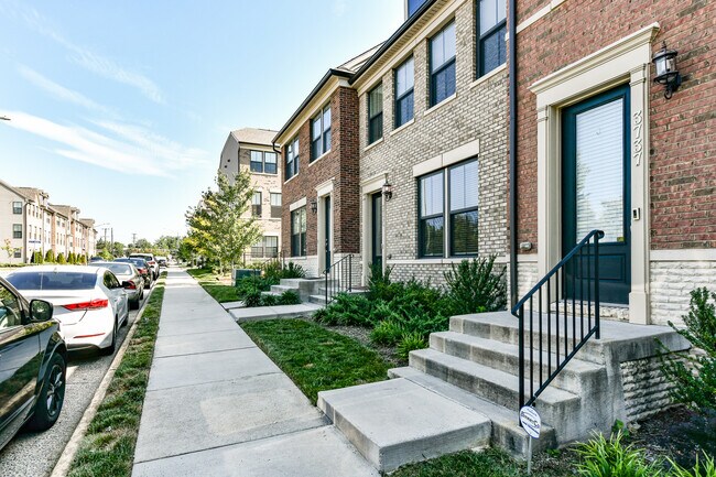 Foto del edificio - 3735 Powell Ln