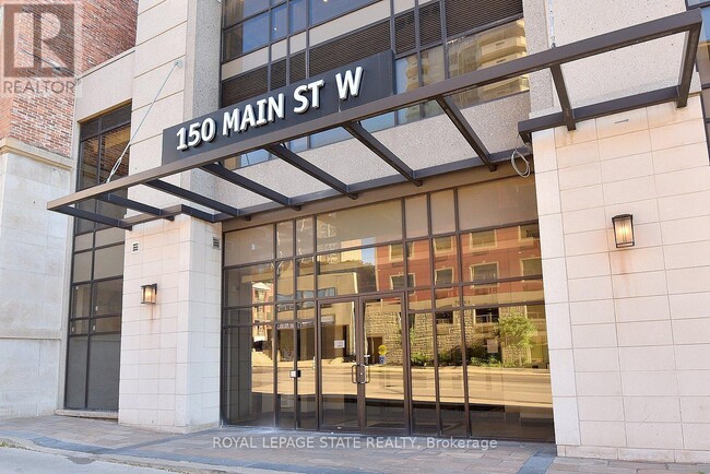 Building Photo - 150 Main St W