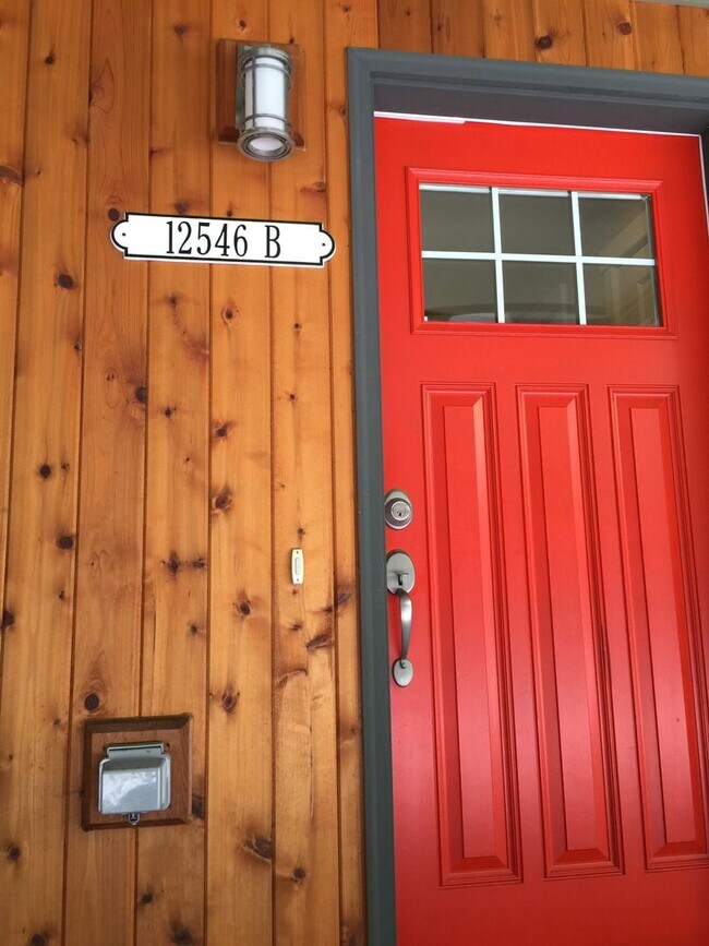 Foto del edificio - 12546 35th Ave NE