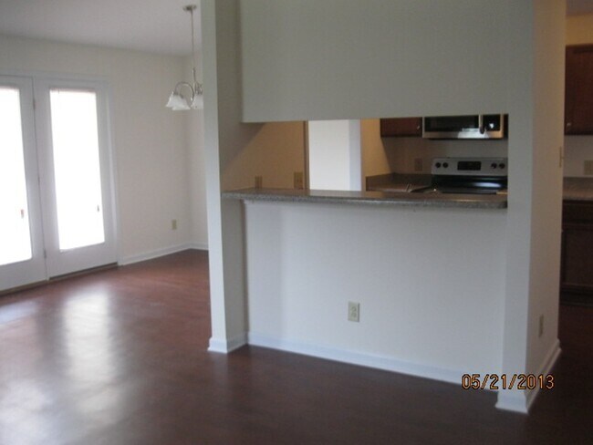 Building Photo - 671-1 Bartons Landing - Bartons Landing