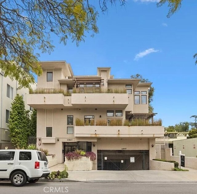 Building Photo - 11847 Laurelwood Dr