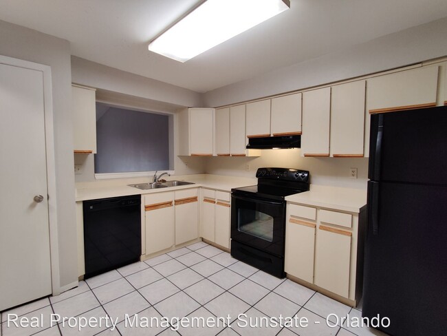 Building Photo - 7640 University Garden Dr