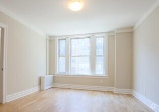Building Photo - 515 W 122nd St