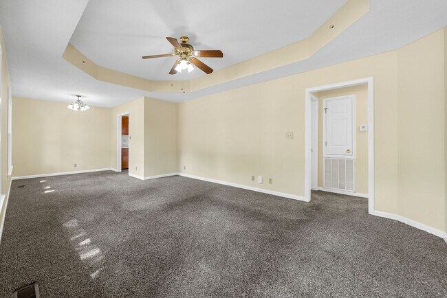 Building Photo - 3 Bedroom Pet Friendly Home for Rent!