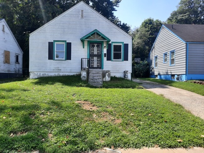 Building Photo - 1776 Dixdale Ave